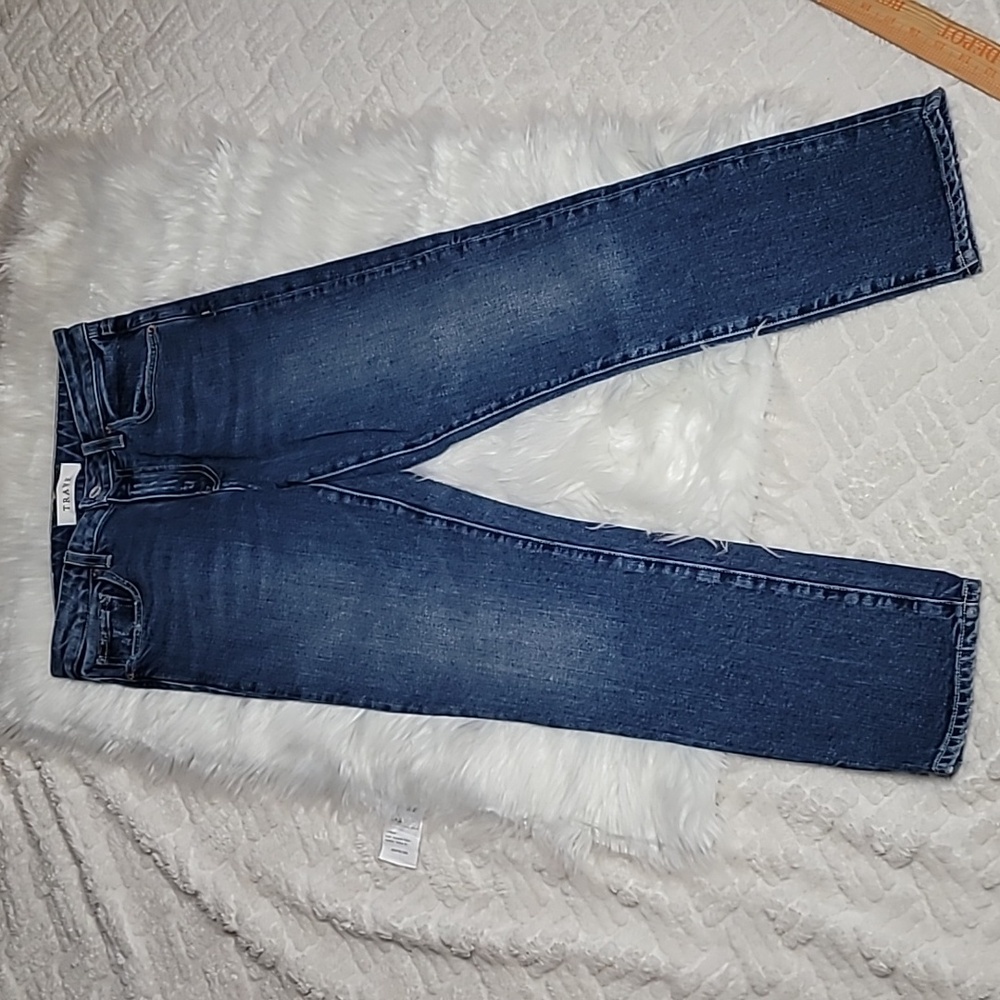 Trave Women’s Irina Slim Jeans Size 28 Medium Wash Stretch Denim Straight Leg